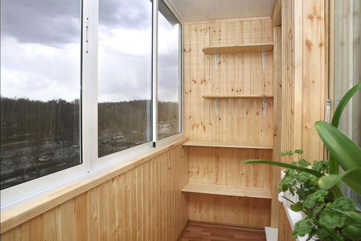 Варианты дизайна узкого балкона. Дизайн узкого балкона: 7 лучших идей, 21 пример